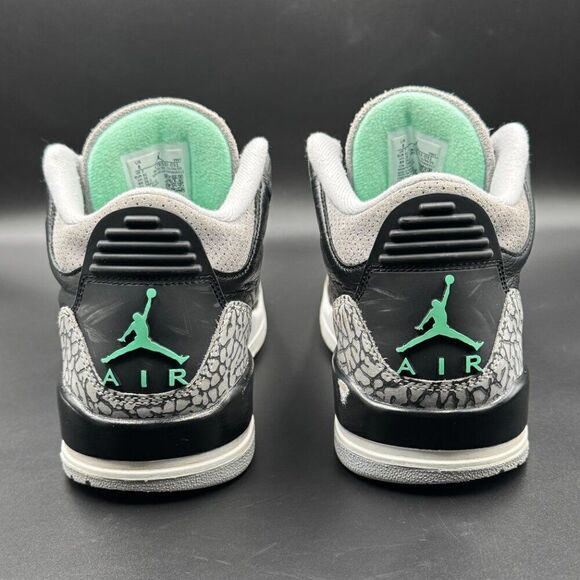 Air Jordan 3 Retro 'Green Glow' - Picture 4 of 9